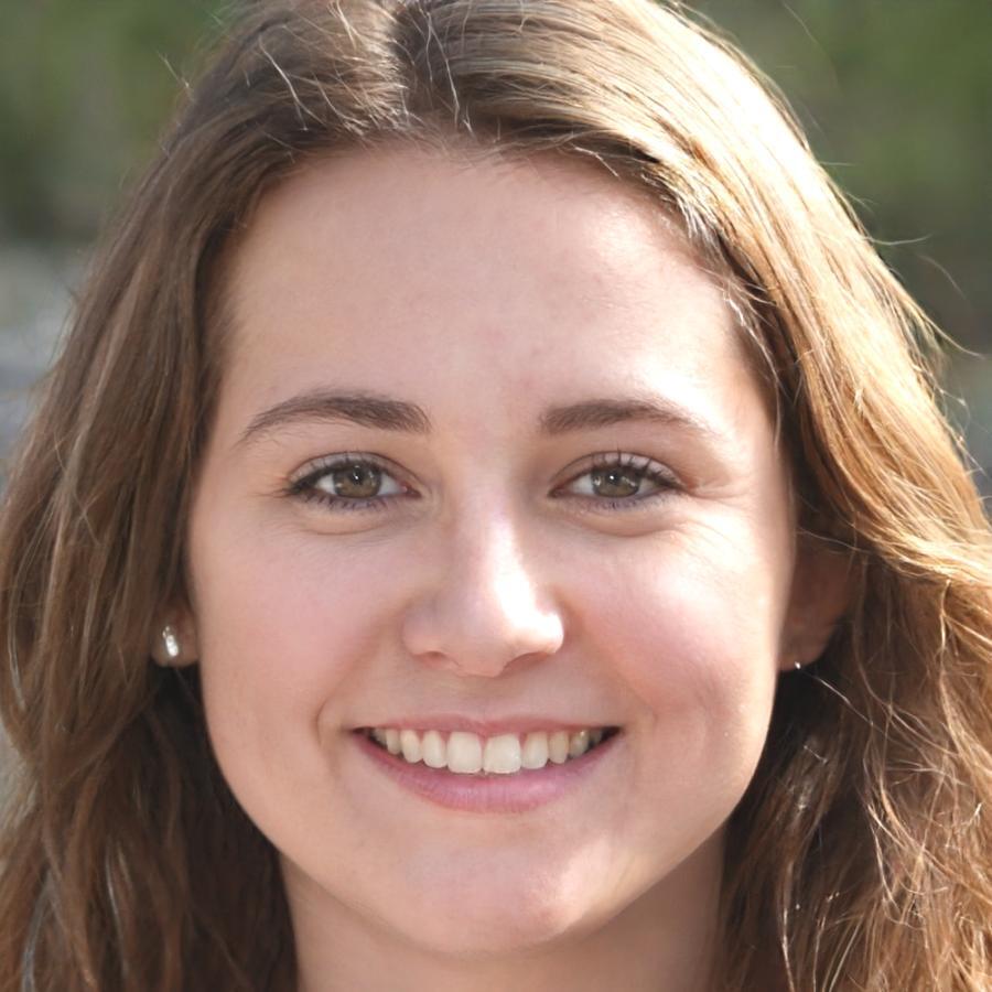 Siriporn Rattana, Market Analysis Expert