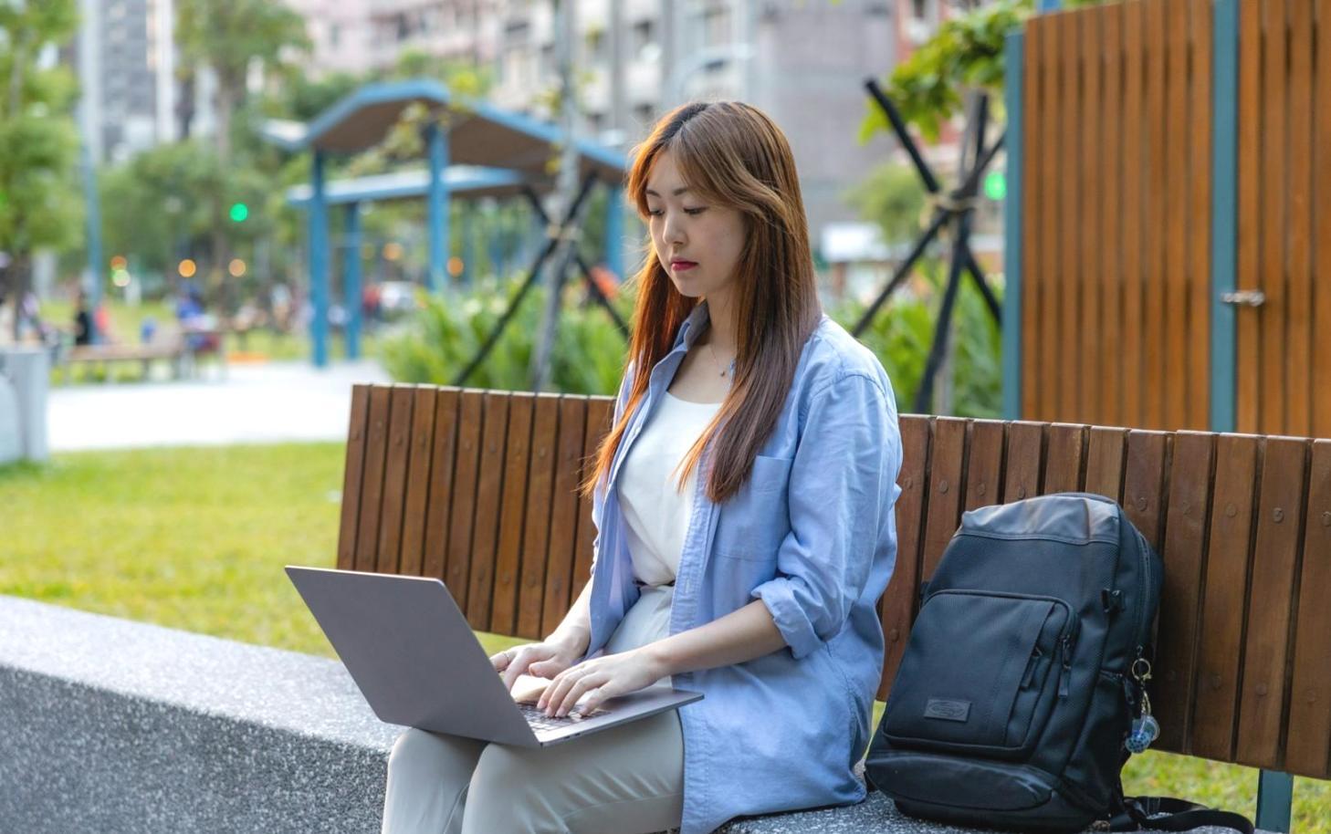 Advanced market analysis tools and trading platforms used in DataDevSpark programs